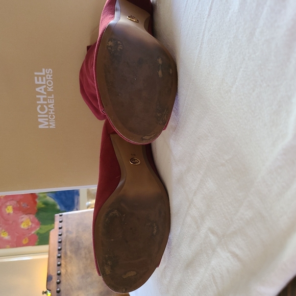 Michael Kors Booties - Picture 2 of 4